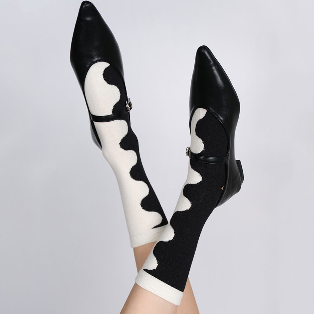 Black & White Abstract Wave Socks